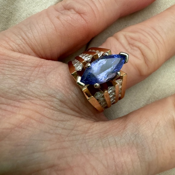 Tanzanite 1.5 ct Marquise and round .40 ct diamond  ring size 7.5 14k gold - Picture 2 of 13